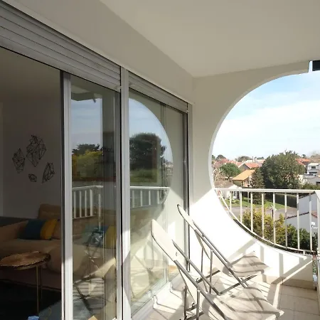 דירה Luxury Apartment Close To The Source Beach פורניק